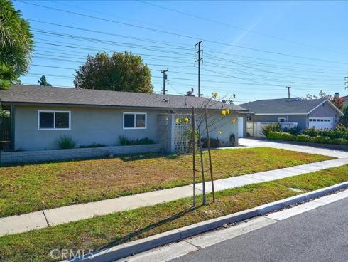 16622  Lucia   Lane, Huntington Beach, CA