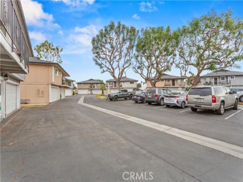 16684  Arbor  110C  Circle, Huntington Beach, CA