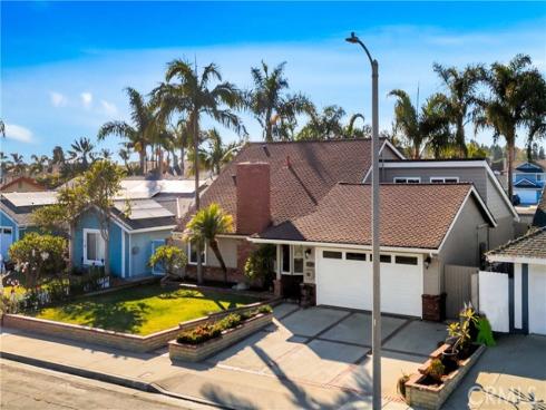 17081  Berlin   Lane, Huntington Beach, CA