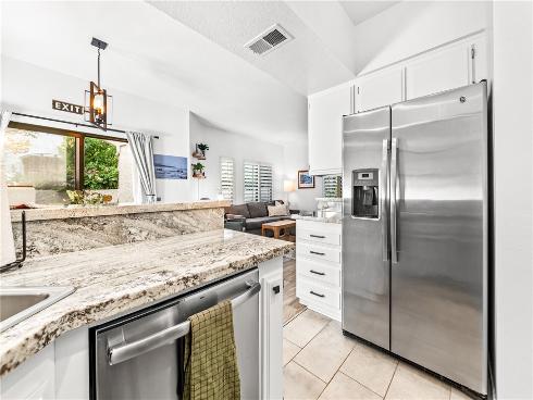 4782  Tiara  102  Drive, Huntington Beach, CA