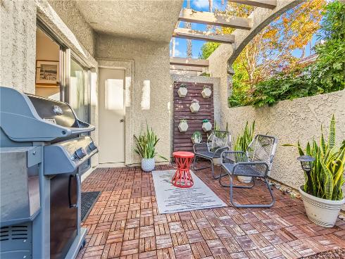 4782  Tiara  102  Drive, Huntington Beach, CA