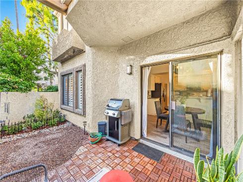 4782  Tiara  102  Drive, Huntington Beach, CA