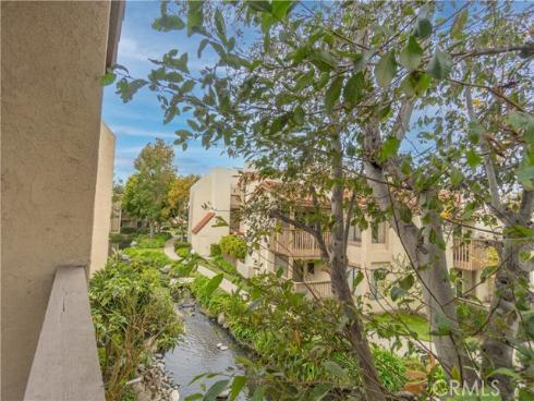 4861  Lago  201  Drive, Huntington Beach, CA