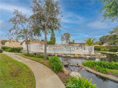 4861  Lago  201  Drive, Huntington Beach, CA