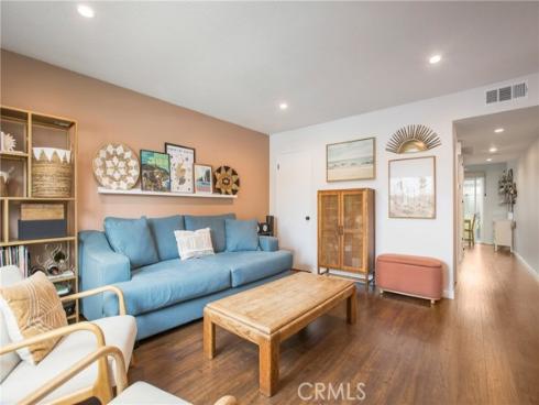 4698 Heil 23C Avenue, Huntington Beach, CA