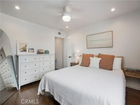 4698 Heil 23C Avenue, Huntington Beach, CA