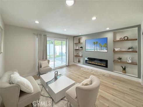 19341  Pitcairn   Lane, Huntington Beach, CA