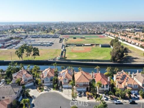 21221  Hillsdale   Lane, Huntington Beach, CA