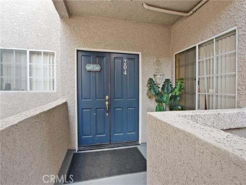 4561  Warner  204  Avenue, Huntington Beach, CA