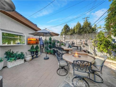 5821  Price   Drive, Huntington Beach, CA