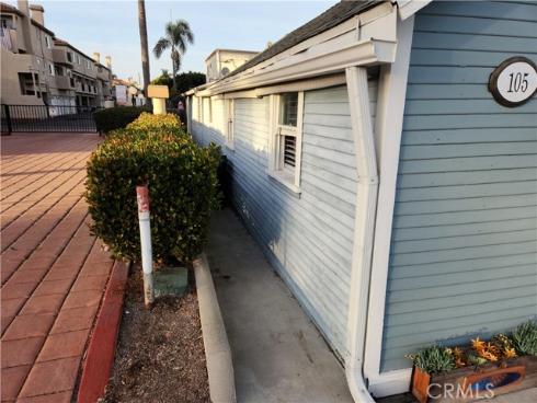 105  Acacia   Avenue, Huntington Beach, CA