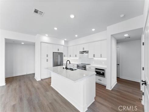 414 Main 205 Street, Huntington Beach, CA