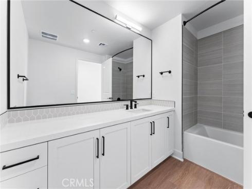 414 Main 205 Street, Huntington Beach, CA