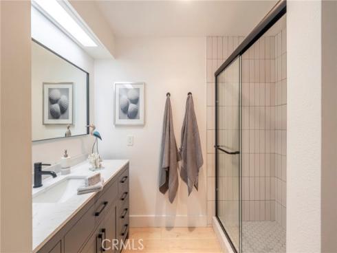 711 Pacific Coast 322 , Huntington Beach, CA