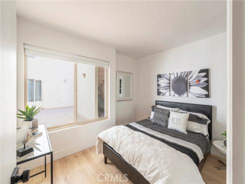 711 Pacific Coast 322 , Huntington Beach, CA