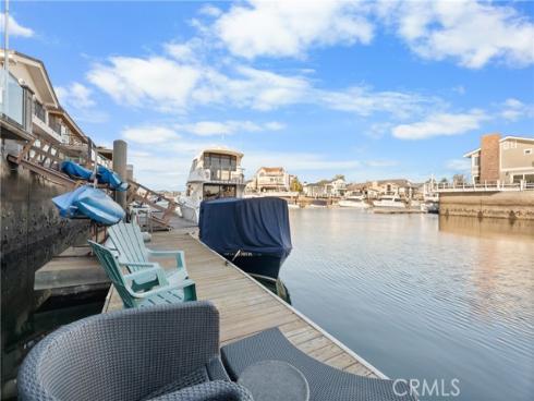 16712 Baruna Lane, Huntington Beach, CA