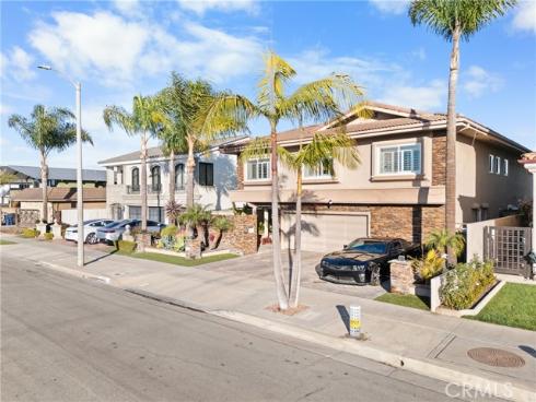 16712 Baruna Lane, Huntington Beach, CA