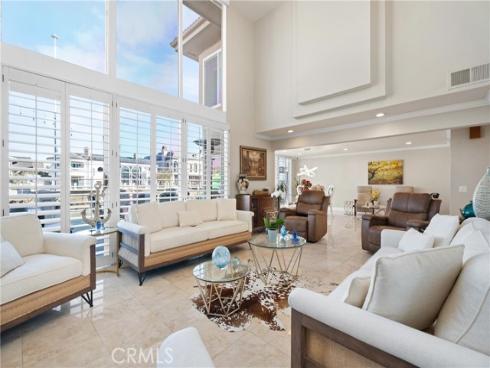 16712 Baruna Lane, Huntington Beach, CA