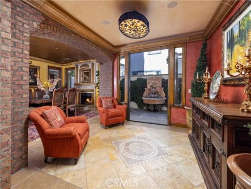 19801 Estate Circle, Huntington Beach, CA