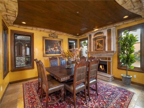 19801 Estate Circle, Huntington Beach, CA