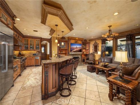 19801 Estate Circle, Huntington Beach, CA