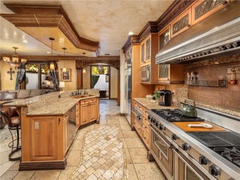 19801 Estate Circle, Huntington Beach, CA