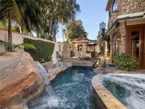 19801 Estate Circle, Huntington Beach, CA