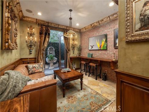 19801 Estate Circle, Huntington Beach, CA