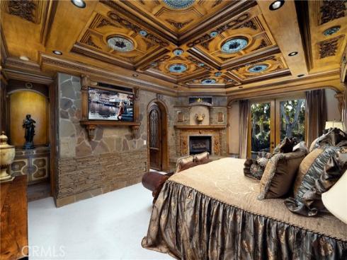 19801 Estate Circle, Huntington Beach, CA