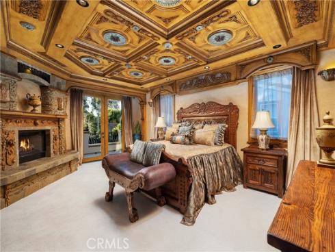 19801 Estate Circle, Huntington Beach, CA