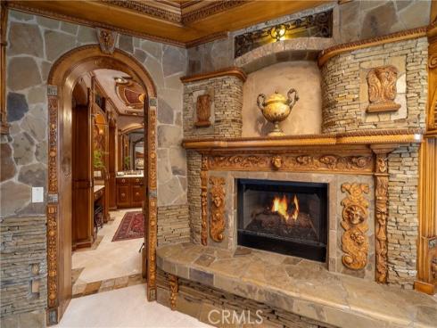 19801 Estate Circle, Huntington Beach, CA