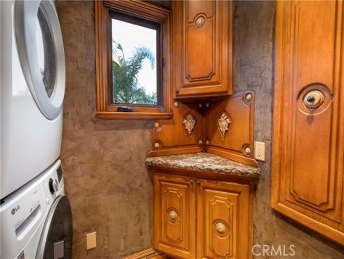 19801 Estate Circle, Huntington Beach, CA