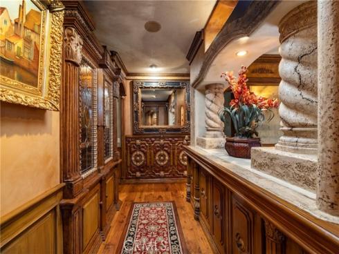 19801 Estate Circle, Huntington Beach, CA