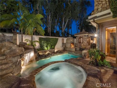 19801 Estate Circle, Huntington Beach, CA