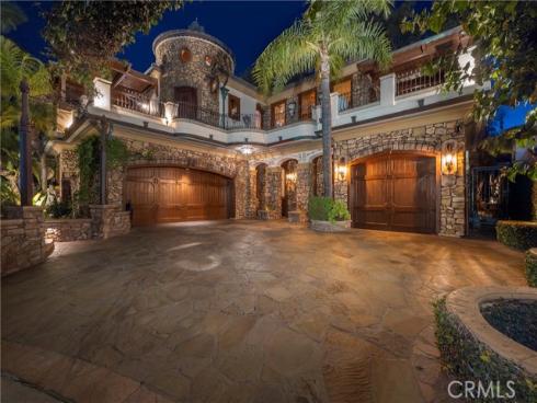 19801 Estate Circle, Huntington Beach, CA