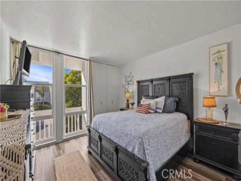 16532 Harbour Lane, Huntington Beach, CA