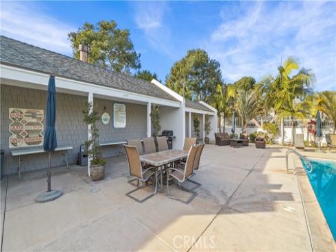16532 Harbour Lane, Huntington Beach, CA