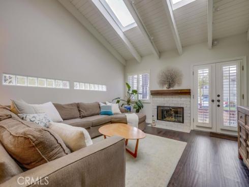 322 12th Street, Huntington Beach, CA