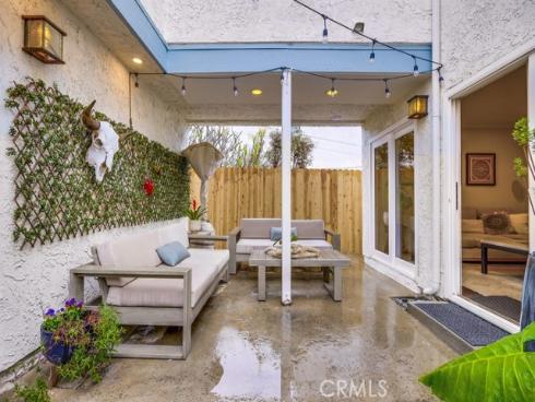 322 12th Street, Huntington Beach, CA