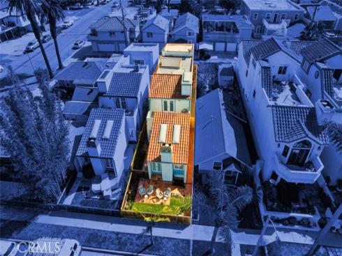 322 12th Street, Huntington Beach, CA