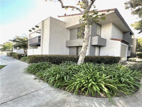 2323 Huntington 907 Street, Huntington Beach, CA