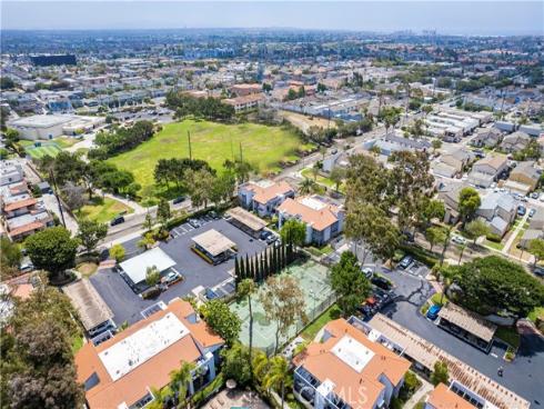 2323 Huntington 907 Street, Huntington Beach, CA