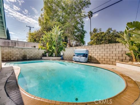 16241 Fairway Lane, Huntington Beach, CA