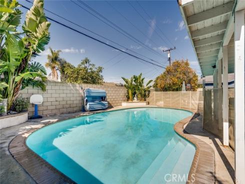 16241 Fairway Lane, Huntington Beach, CA