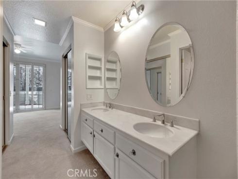 7402 Yellowtail 103 Drive, Huntington Beach, CA