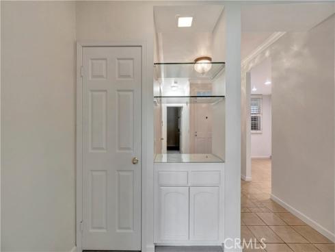 7402 Yellowtail 103 Drive, Huntington Beach, CA