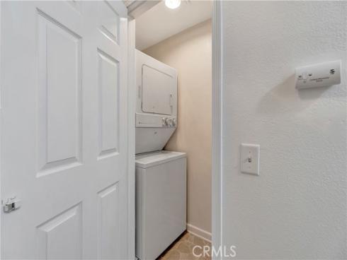 7402 Yellowtail 103 Drive, Huntington Beach, CA