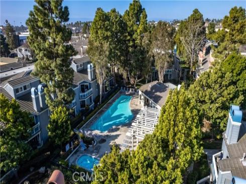 7402  Yellowtail  103  Drive, Huntington Beach, CA