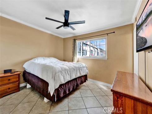 8411 Santana Circle, Huntington Beach, CA