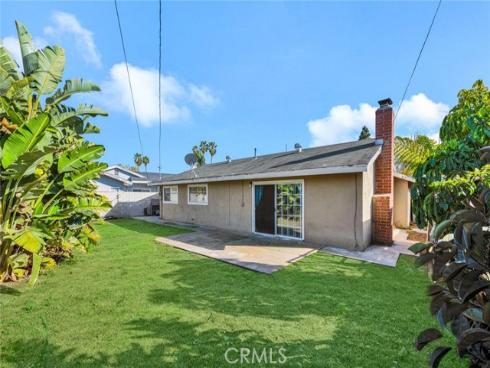 8411 Santana Circle, Huntington Beach, CA